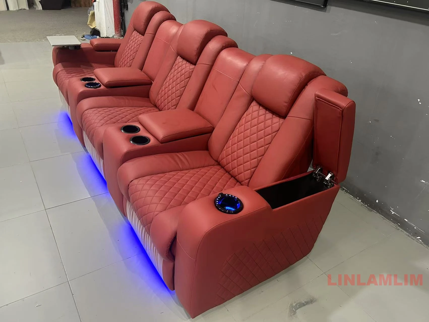 Linlamlim-カップホルダー付きの豪華な3人掛けリクラ - Home Cinema Luxury のレビューと価格